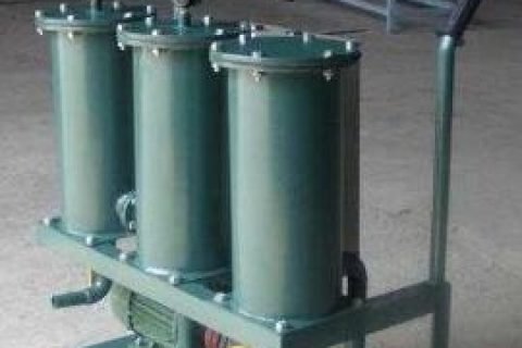 关关轻便式滤油机的时辰必要把稳什么呢？